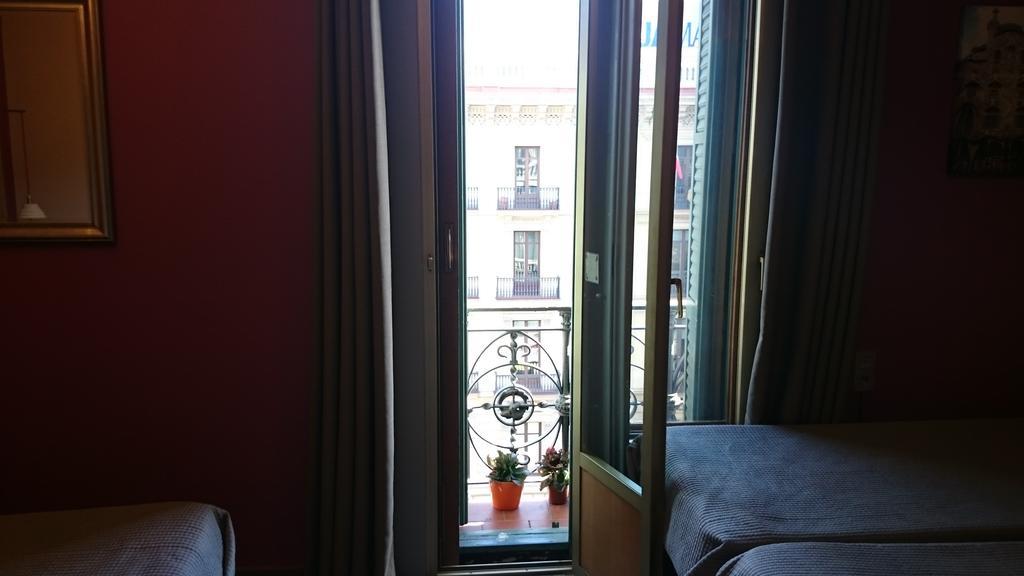 Hotel Ginebra Barcelona Room photo